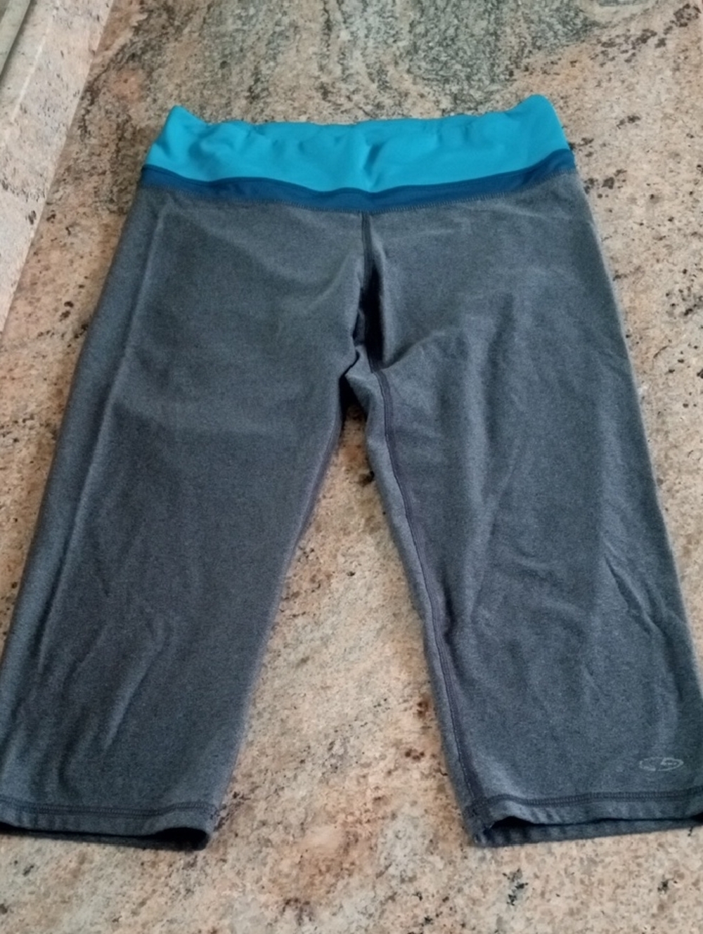 Champion Gray Capri Leggings with Teal Waistband. Size S